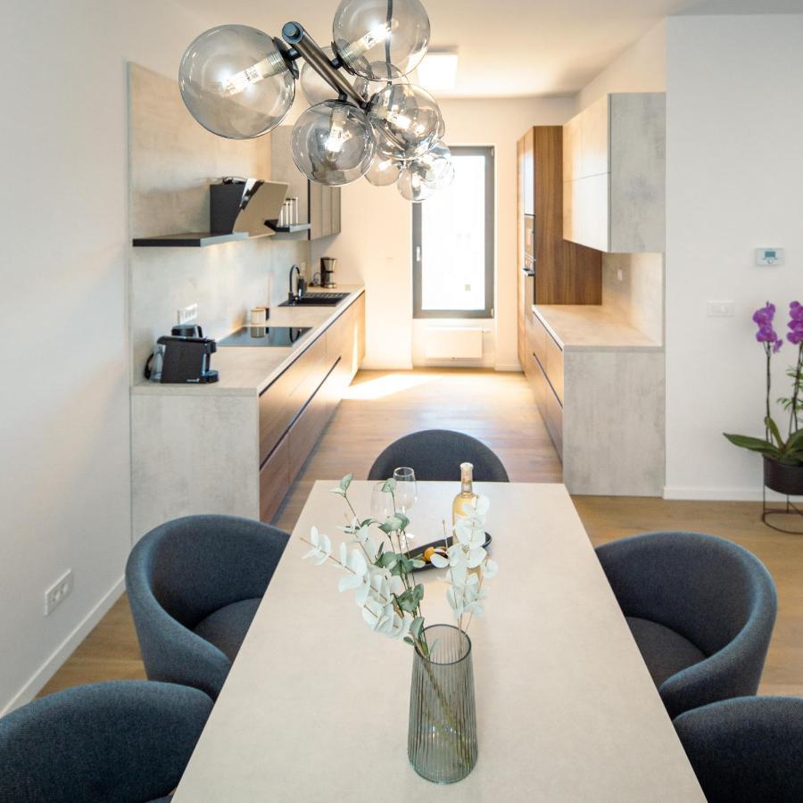 Pr Premium Apartment 로비니 외부 사진
